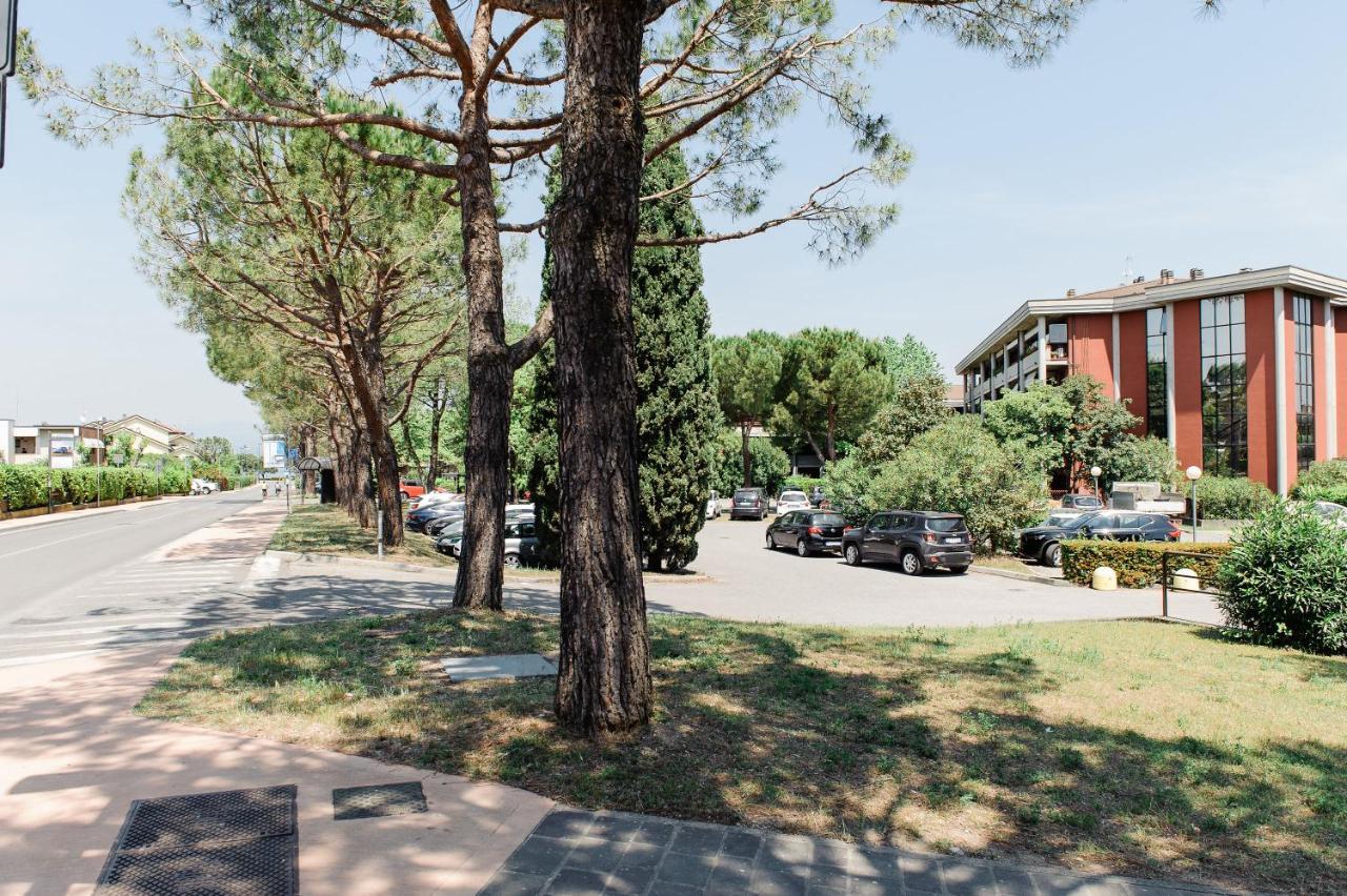 Appartamento Afrodite Desenzano del Garda Exterior foto